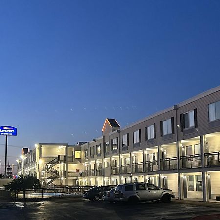 Baymont Inn And Suites By Wyndham Columbus / Near Osu Bagian luar foto