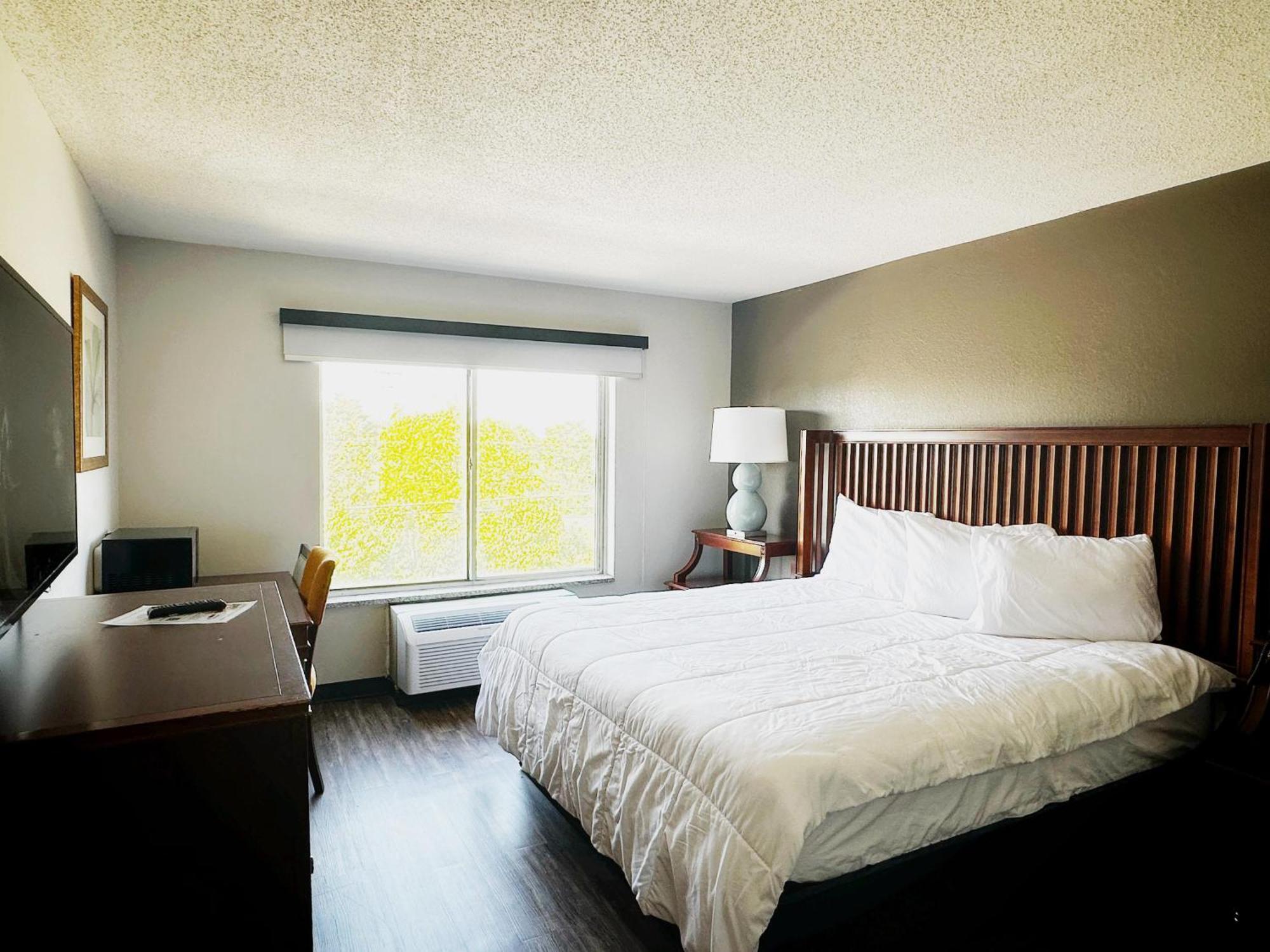 Baymont Inn And Suites By Wyndham Columbus / Near Osu Bagian luar foto